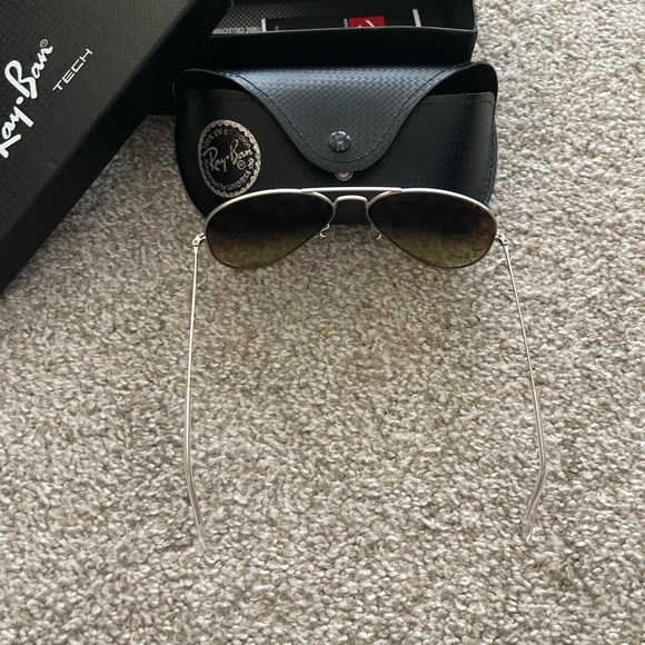 NWT Ray-Ban Aviators main image 0